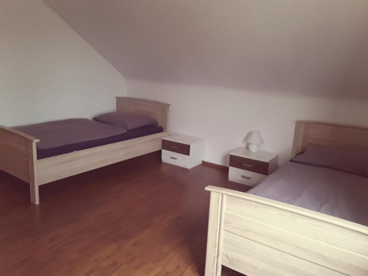 Monteurwohnung - Business Apartment Вертгейм Экстерьер фото